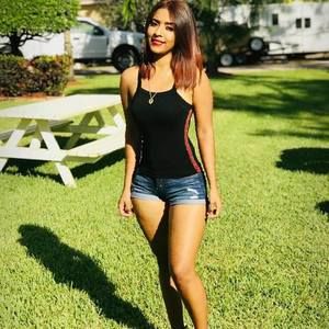 Meet your Posher, Nelly kiaraliah